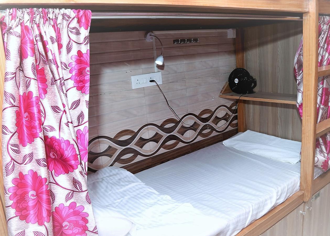 מומביי Delta Dormitory מראה חיצוני תמונה
