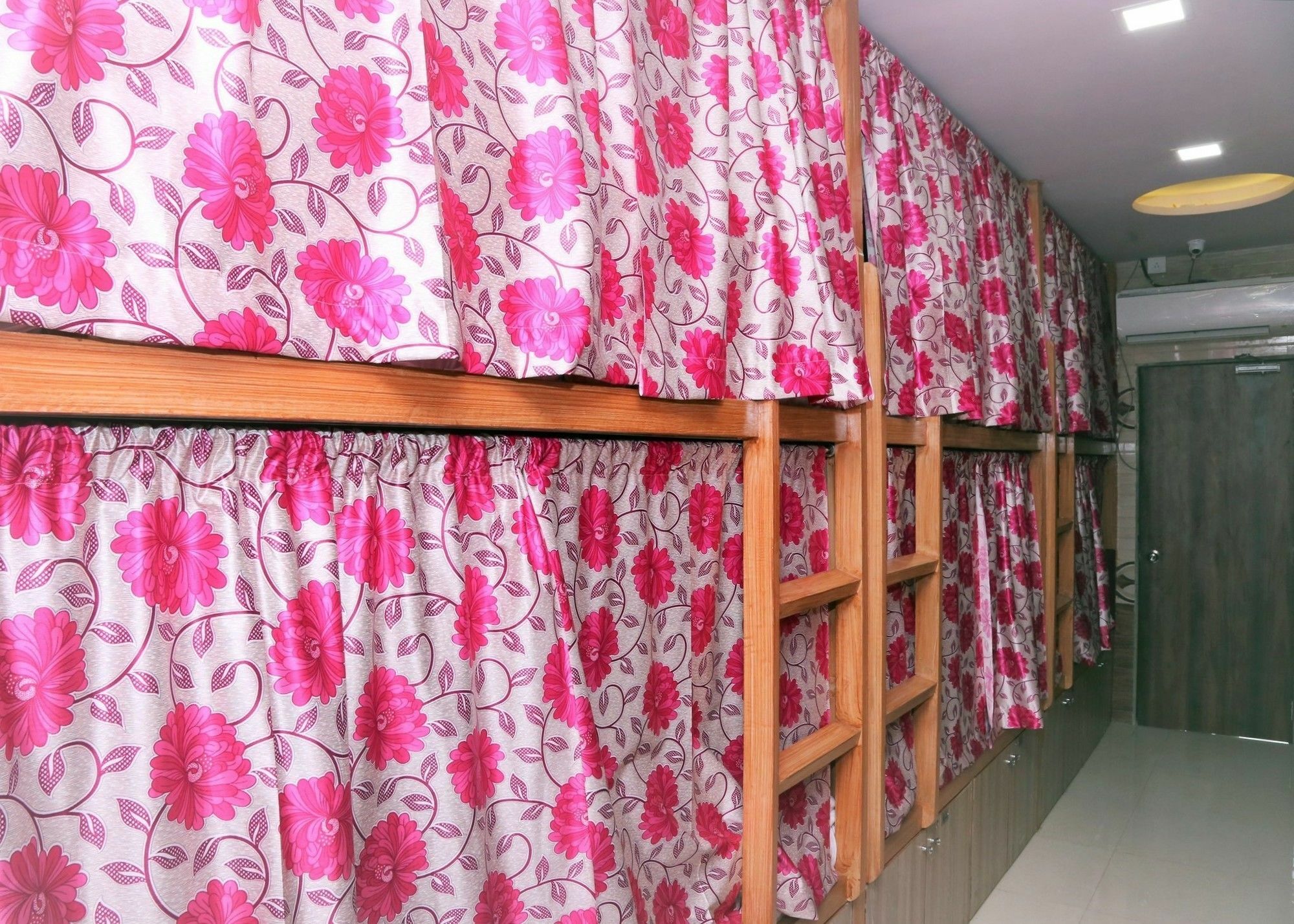 מומביי Delta Dormitory מראה חיצוני תמונה